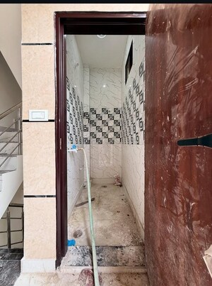 Bathroom in 3 BHK Builder Floor at Sector 29 – for Sale