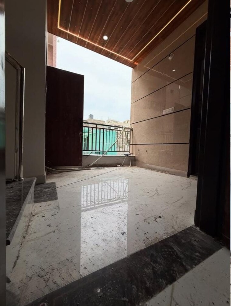 Other, sector 29 3 Bedroom 2700 Sq.Ft. Builder Floor In Sector 29 Faridabad 8951877