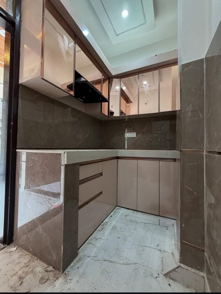 Kitchen, sector 29 3 Bedroom 2700 Sq.Ft. Builder Floor In Sector 29 Faridabad 8951877