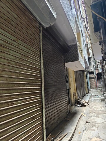  Shop For Sale in Chawri Bazar