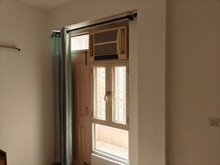 Room, supertech-cape-town 2 Bedroom 1082 Sq.Ft. Apartment In Sector 74 Noida 8951949