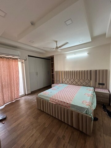Bedroom in 4 BHK Apartment at Purvanchal Royal City, Chi V Greater Noida – for Rent