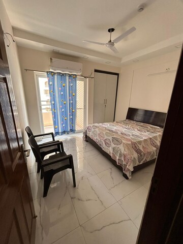 Bedroom in 4 BHK Apartment at Purvanchal Royal City, Chi V Greater Noida – for Rent