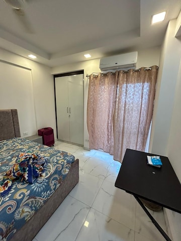Bedroom in 4 BHK Apartment at Purvanchal Royal City, Chi V Greater Noida – for Rent