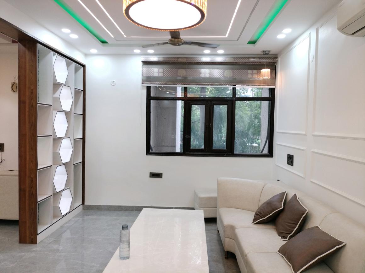 4 BHK Apartment For Sale in Whit Rose Aprtment