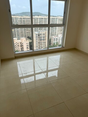 Room in 3 BHK Apartment at L&T Emerald Isle, Powai – for Rent