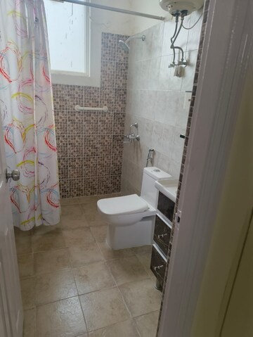 Bathroom in 3 BHK Builder Floor at SS The Lilac, Sector 49 – for Rent