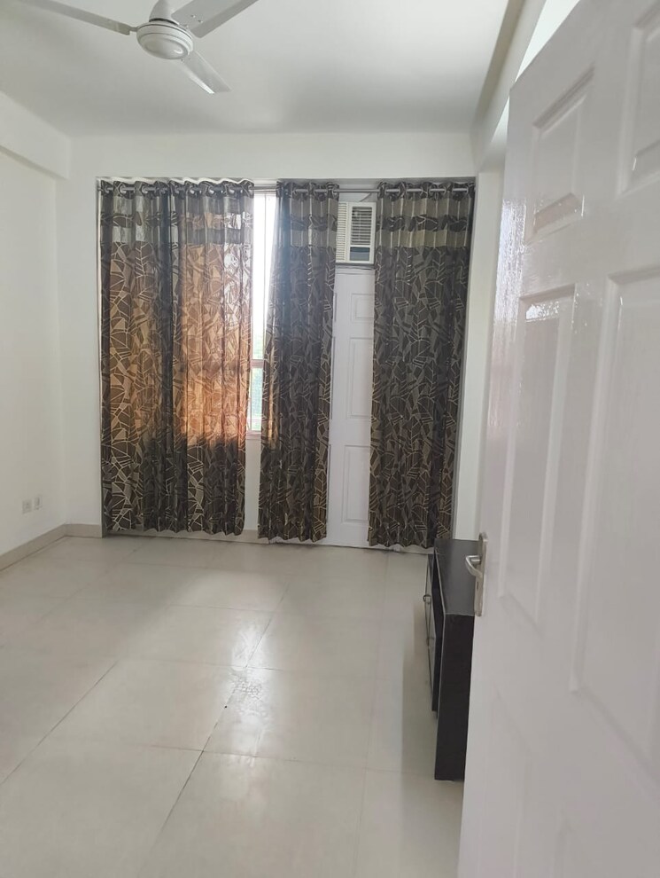 Bedroom, ss-the-lilac 3 Bedroom 1685 Sq.Ft. Builder Floor In Sector 49 Gurgaon 8952003