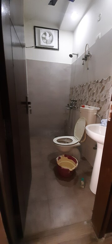 Bathroom in 3 BHK Builder Floor at Land Craft Golf Links Villa, Pandav Nagar – for Sale