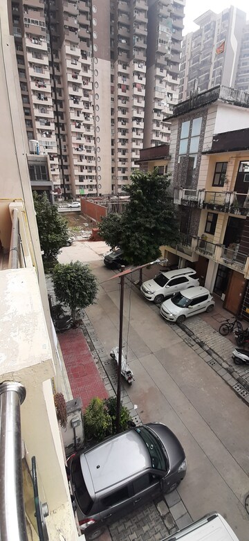 3 BHK Builder Floor For Sale in Land Craft Golf Links Villa, Pandav Nagar