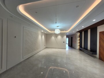 Building Lobby in 4 BHK Builder Floor at Sector 85 – for Sale