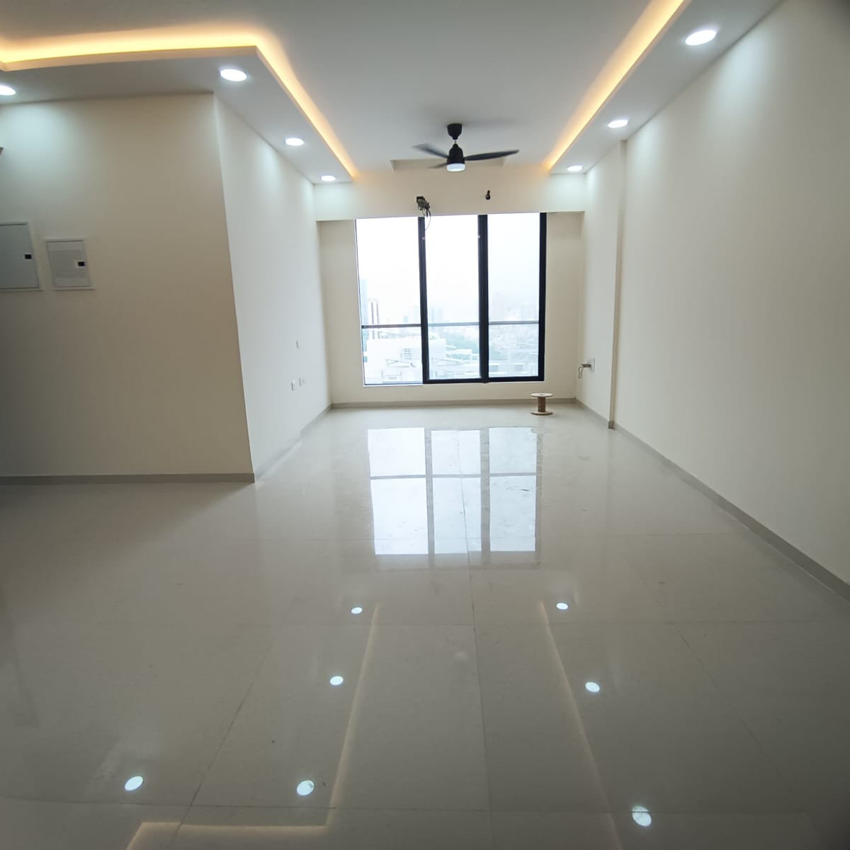 1 BHK + Pooja Room Apartment For Rent in Laxmi CHS Bandra