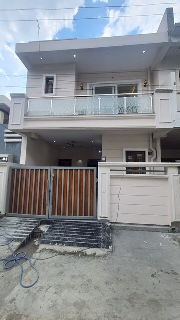 3 BHK Villa For Sale in Sahastradhara Road