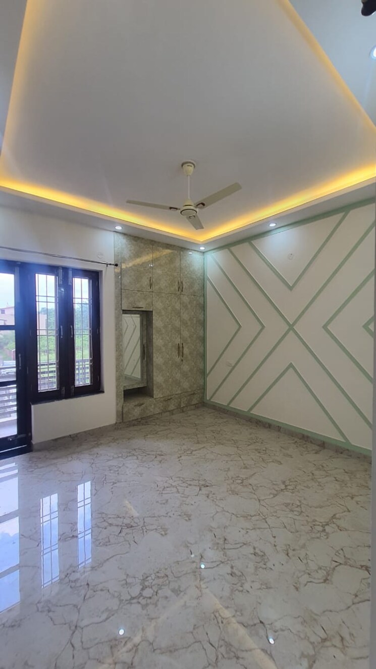 Room, sahastradhara road 3 Bedroom 2500 Sq.Ft. Villa In Sahastradhara Road Dehradun 8952076