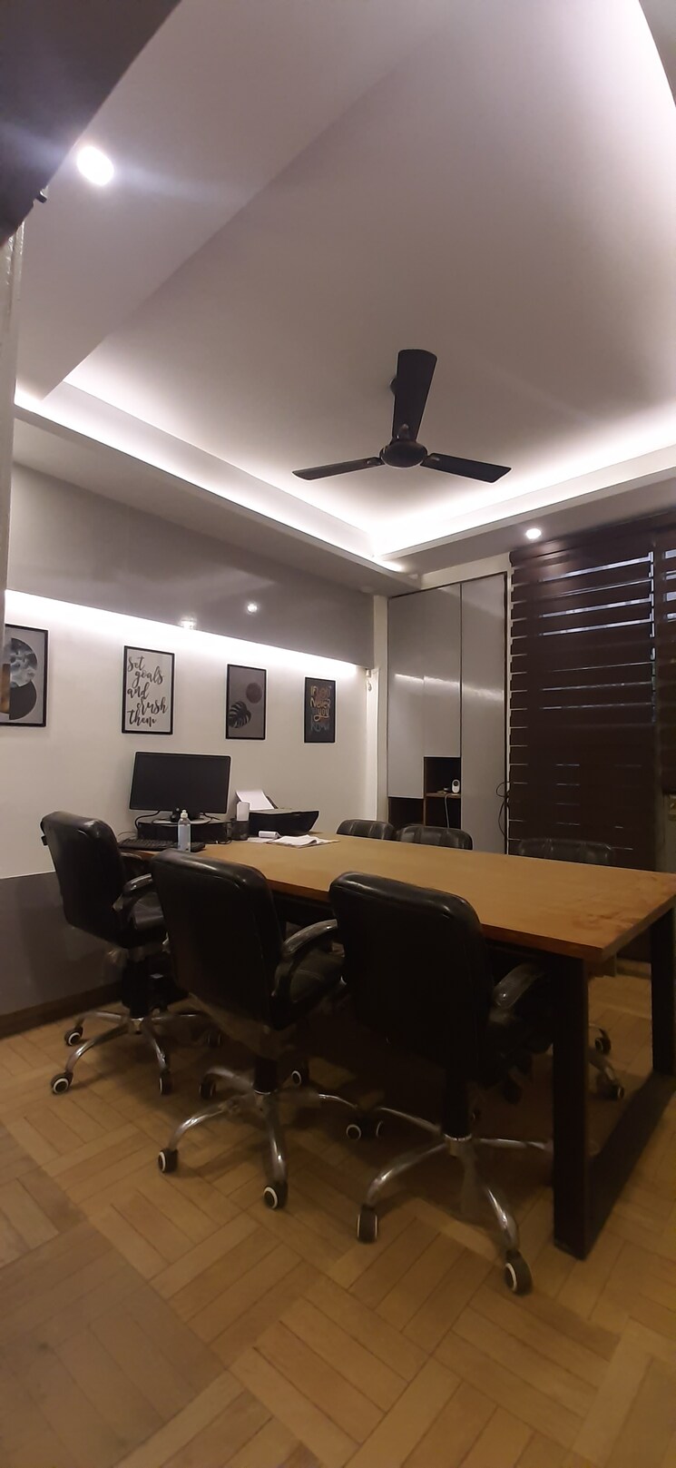 Team Area, land-craft-golf-links-villa 3 Bedroom 100 Sq.Yd. Builder Floor In Pandav Nagar Ghaziabad 8952101