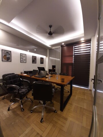 Team Area in 3 BHK Builder Floor at Land Craft Golf Links Villa, Pandav Nagar – for Sale