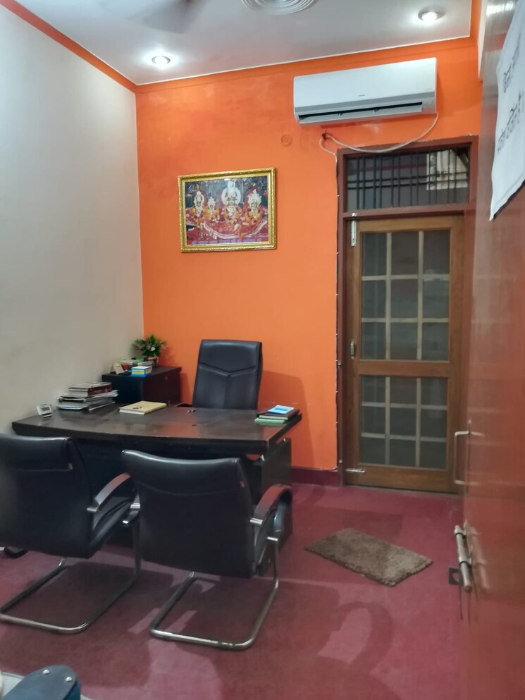 Living Room, gomti nagar Commercial Office Space 800 Sq.Ft. In Gomti Nagar Lucknow 8952164