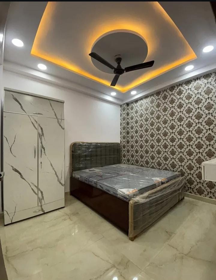 2.5 BHK + Pooja Room Builder Floor For Sale in Building Floor 