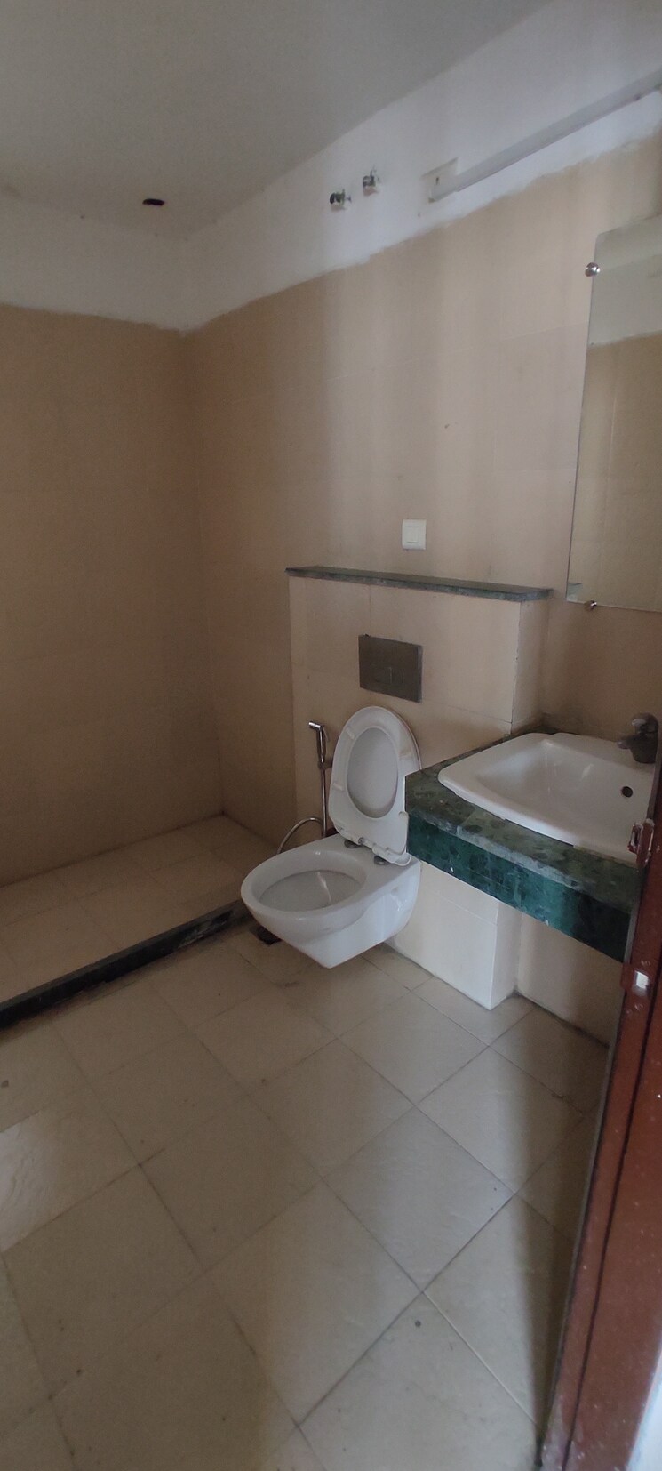 Bathroom, puri-pranayam 3 Bedroom 1857 Sq.Ft. Apartment In Sector 82 Faridabad 8952159