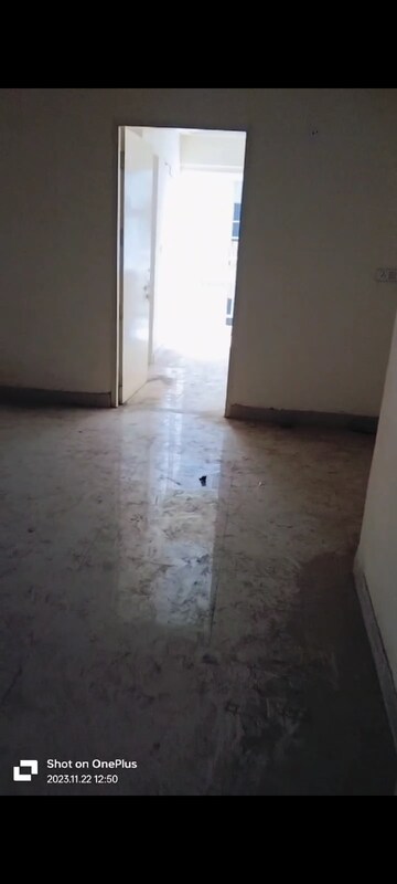 Room in 3 BHK Apartment at Adore Happy Homes, Sector 86 – for Sale