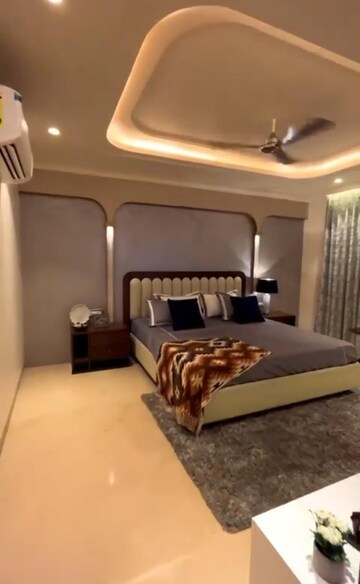 Room in 3.5 BHK Apartment at Gandhi Path – for Sale
