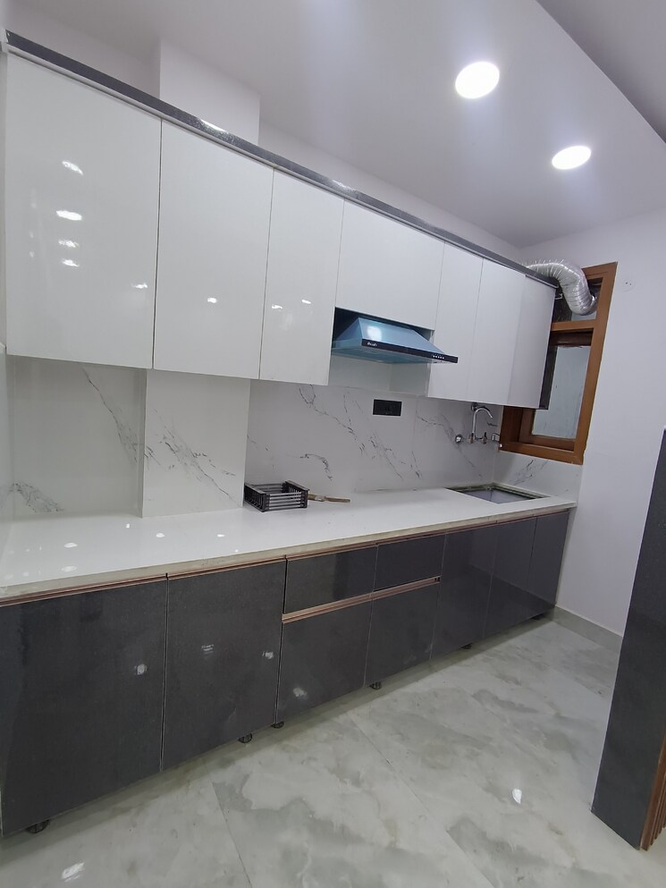 Kitchen, govindpuri 3 Bedroom 900 Sq.Ft. Builder Floor In Govindpuri Delhi 8952203