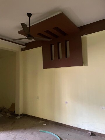 Room in 6+ BHK Builder Floor at Landcraft Golf Links, Pandav Nagar – for Rent