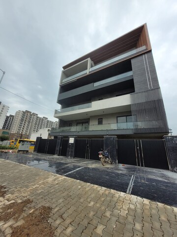 5 BHK Builder Floor For Sale in Sector 85