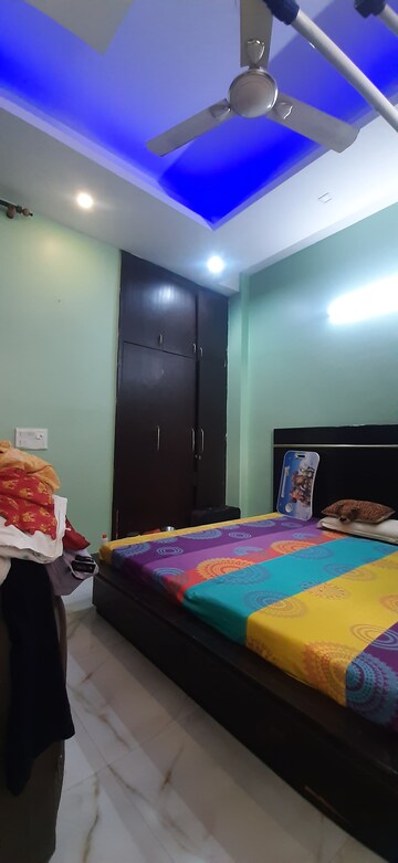 Furnished Amenities in 3 BHK Builder Floor at Land Craft Golf Links Villa, Pandav Nagar – for Sale