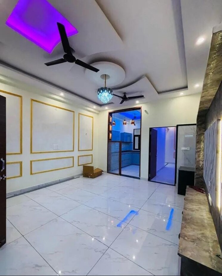 Bedroom, sector 39 3.5 Bedroom 3150 Sq.Ft. Builder Floor In Sector 39 Faridabad 8952222