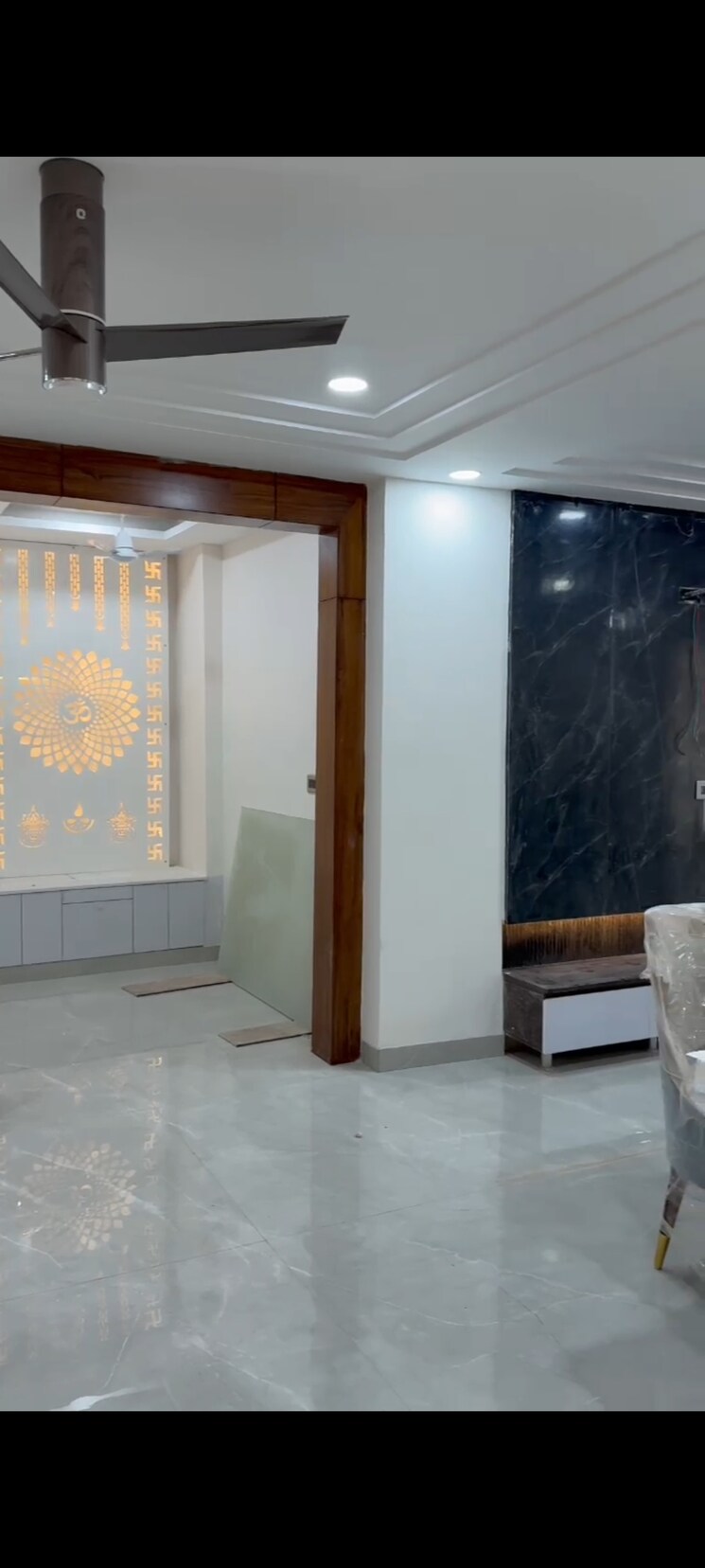 Living Room, sector 85 4 Bedroom 350 Sq.Yd. Builder Floor In Sector 85 Faridabad 8952282