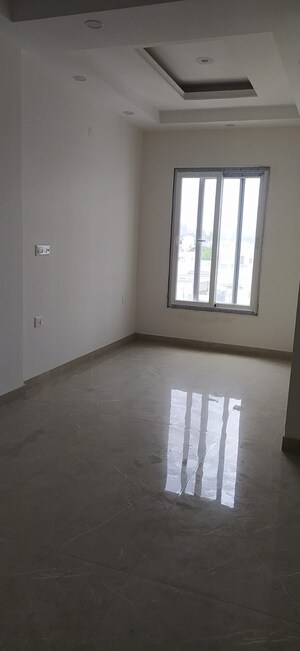 Room in 3 BHK Builder Floor at Sector 21d – for Sale