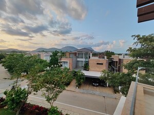 4 BHK Villa – Exterior View View at Prestige Golfshire, Nandi Hills - for Sale