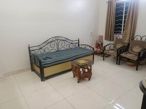 1 BHK Apartment For Sale in Mira Society, Swargate