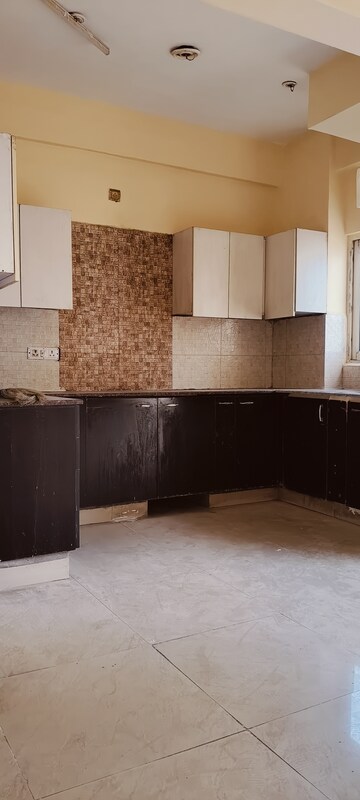 Kitchen in 3 BHK Apartment at Gardenia Golf City, Sector 75 – for Sale