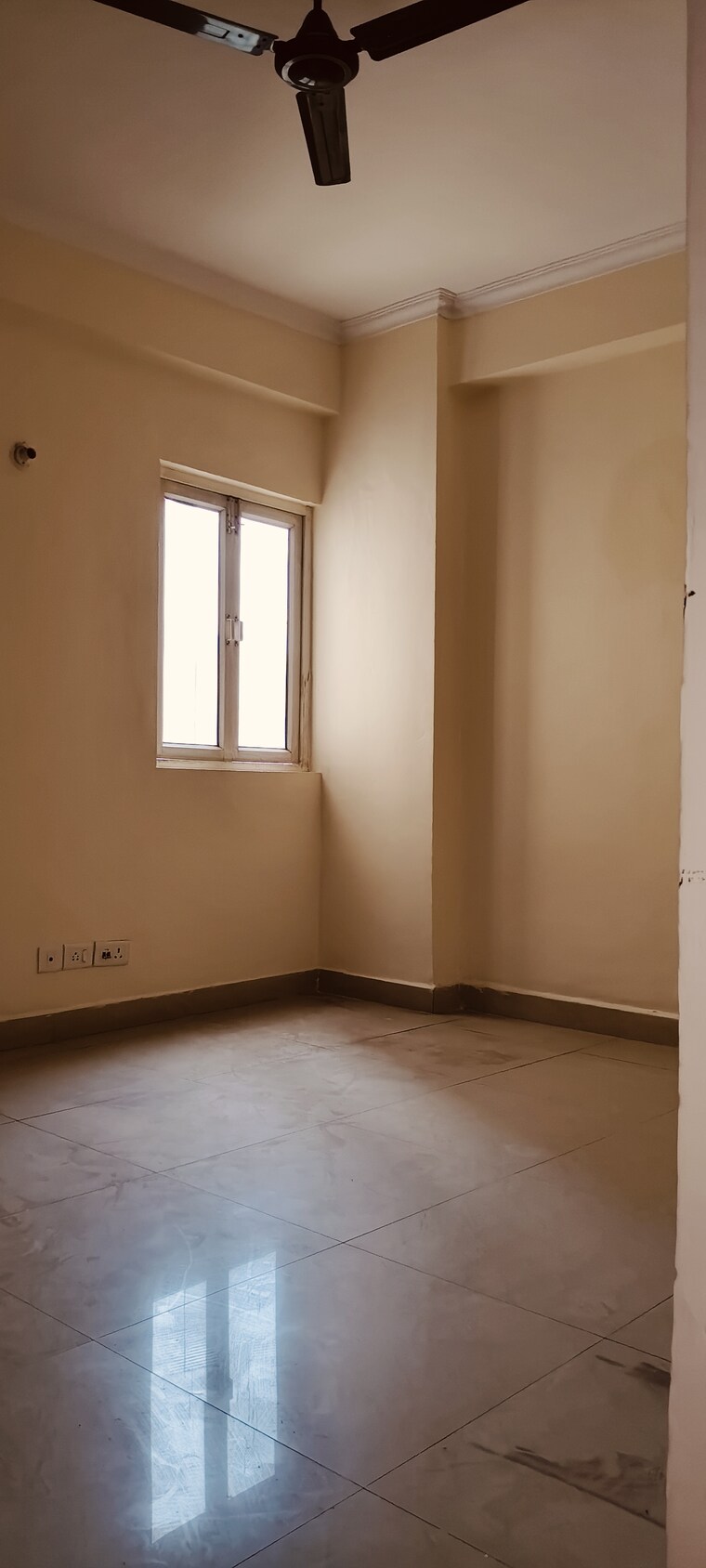 Room, gardenia-golf-city 3 Bedroom 1550 Sq.Ft. Apartment In Sector 75 Noida 8952391