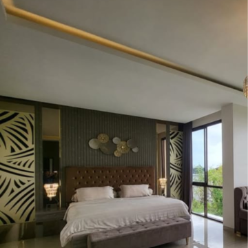 Bedroom in 5 BHK Villa at Andheri East – for Rent