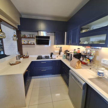 Kitchen in 5 BHK Villa at Andheri East – for Rent