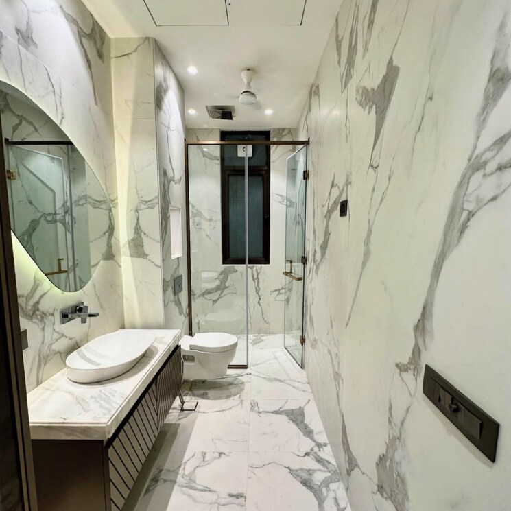 Bathroom, andheri east 5 Bedroom 3000 Sq.Ft. Villa In Andheri East Mumbai 8952398