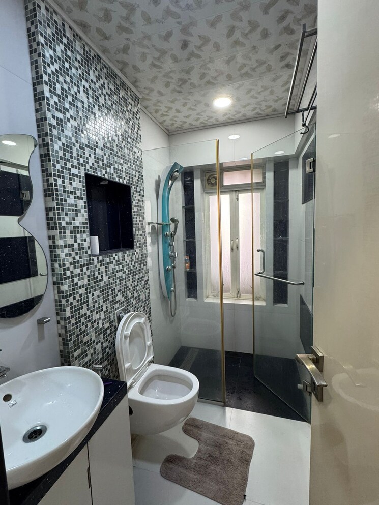 Bathroom, oshiwara-mhada 2 Bedroom 1100 Sq.Ft. Apartment In Andheri West Mumbai 8952462