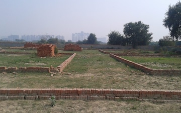Plot For Sale in Sector 150