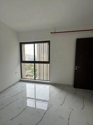 Room in 2 BHK Apartment at Piramal Vaikunth, Balkum Pada – for Sale