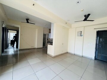 Bathroom in 3 BHK Apartment at Panchsheel Greens II, Sector 16 Greater Noida – for Rent