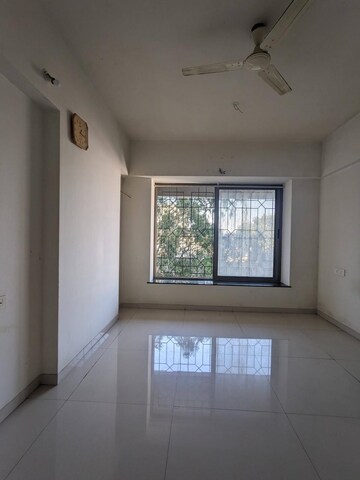 Room in 2 BHK Apartment at Fossil Fiesta, Dhankawadi – for Sale