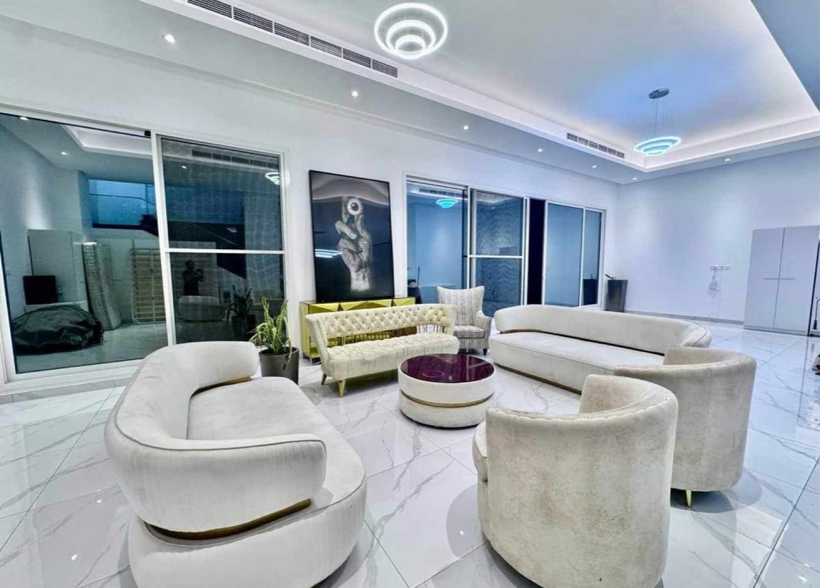 5 BHK + Pooja Room,Servant Room Villa For Rent in Lokhandwala Andheri West