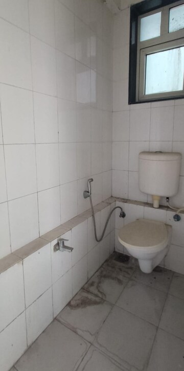 Bathroom in 4 BHK Apartment at Sheth Avalon, Laxmi Nagar – for Sale