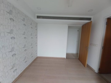 Room in 4 BHK Apartment at Lodha New Cuffe Parade, Wadala – for Sale