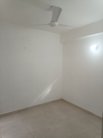 Room in 3 BHK Apartment at Sarvome Shree Homes, Sector 45 – for Rent