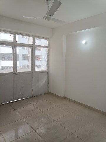Room in 3 BHK Apartment at Sarvome Shree Homes, Sector 45 – for Rent