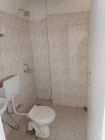 Bathroom in 3 BHK Apartment at Sarvome Shree Homes, Sector 45 – for Rent